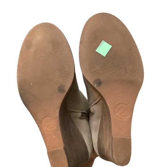 LUCKY BRAND Tan Wedge Side Zip Almond Toe Bootie-Size 8.5 - Picture 2 of 9